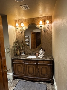 Large 3 Story Home For Sale in Alva, OK/ Bed & Breakfast - image 46