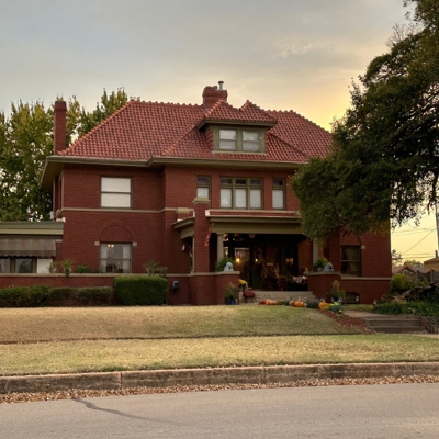 Large 3 Story Home For Sale in Alva, OK/ Bed & Breakfast