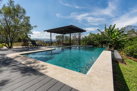 Costa Rica Turrialba Luxury Home with two Guest Homes - image 18