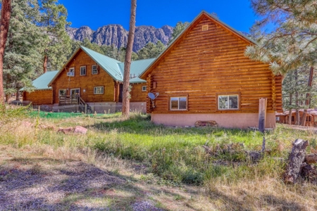 Gorgeous Custom Log Cabin Home For Sale - image 9