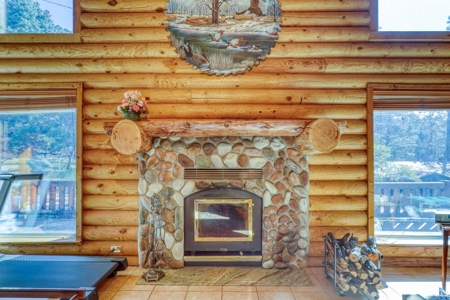 Gorgeous Custom Log Cabin Home For Sale - image 15