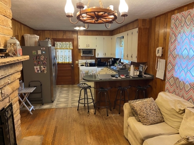 Investment Home and Acreage for Sale in Indian Valley VA - image 5