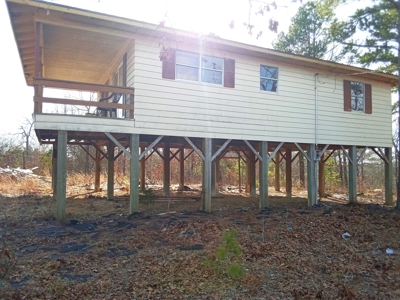 Secluded Property near Bull Shoals Lake for Hobby Farm - image 23