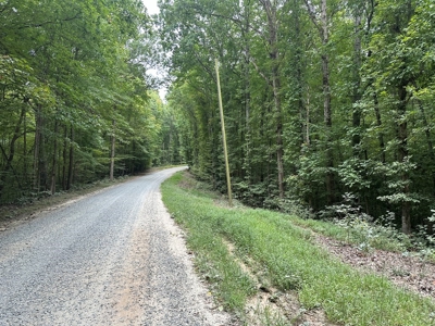 Lakeside Living at Oak Hill Oasis On Kerr Lake, VA - image 3