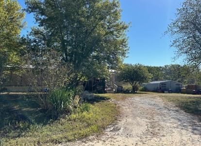20 acres m/l of gorgeous oak woods w/electric, well, septic - image 8