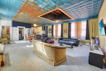 Unique Commercial Investment Property - image 17