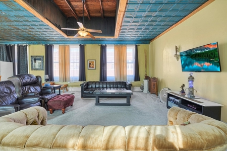 Unique Commercial Investment Property - image 16
