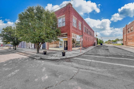 Unique Commercial Investment Property - image 34