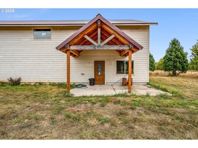 12-Acre Residential Land With Utilities -  Nearby Toledo, WA - image 7
