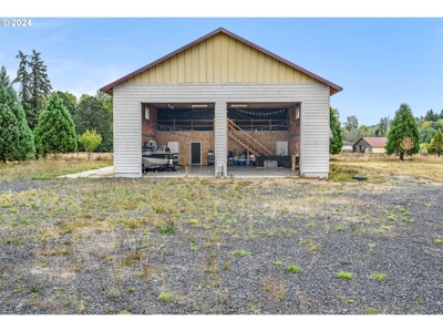12-Acre Residential Land With Utilities -  Nearby Toledo, WA - image 8