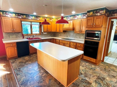 Home For Sale In Crockett's Cove Wytheville VA - image 13