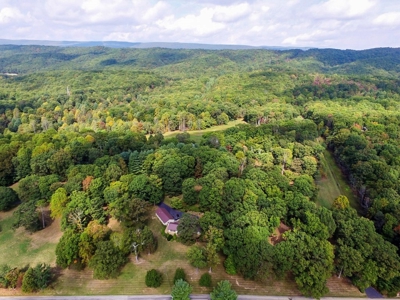 Home For Sale In Crockett's Cove Wytheville VA - image 8