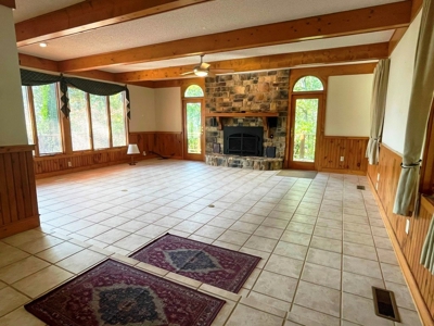 Home For Sale In Crockett's Cove Wytheville VA - image 12