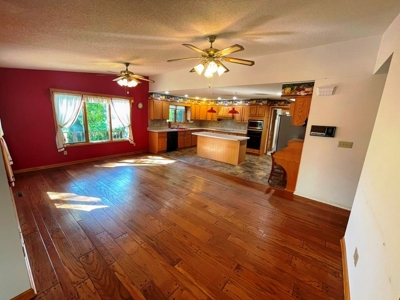 Home For Sale In Crockett's Cove Wytheville VA - image 15