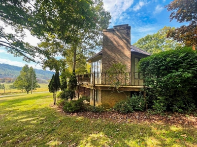 Home For Sale In Crockett's Cove Wytheville VA - image 5