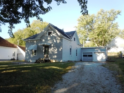 Home For Sale In Logan Iowa - image 1