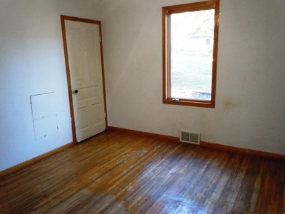 Home For Sale In Logan Iowa - image 17