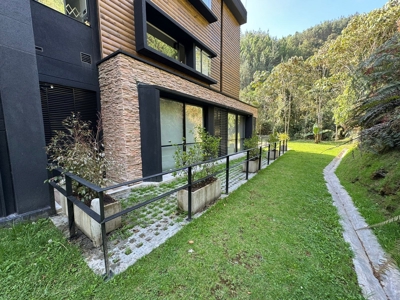Contemporary living in the heart of nature - image 1
