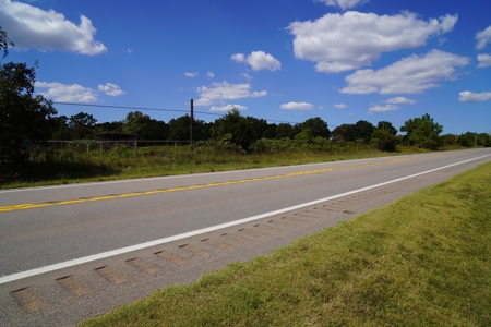 No Reserve Highway Home & Acreage Auction, Meeker, OK - image 6