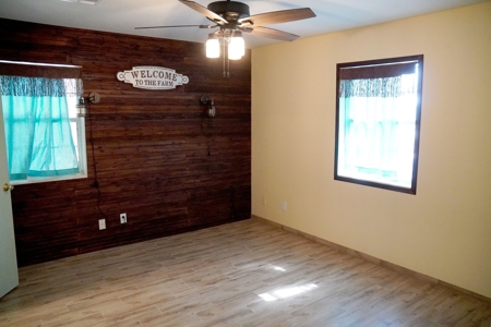 No Reserve Highway Home & Acreage Auction, Meeker, OK - image 29