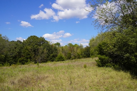 No Reserve Highway Home & Acreage Auction, Meeker, OK - image 17