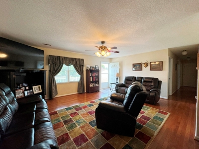 Home For Sale In Rural Retreat VA - image 5