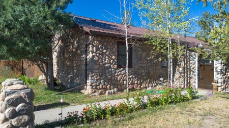 Large Family Home for Sale in Silver Cliff, CO - image 1