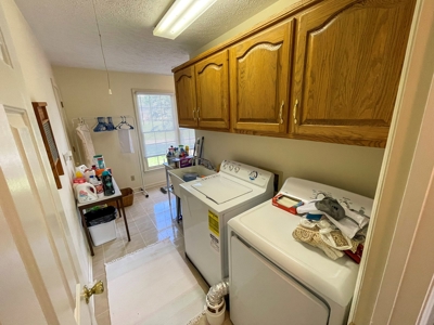 Home For Sale Near Golf Course In Wytheville VA - image 27