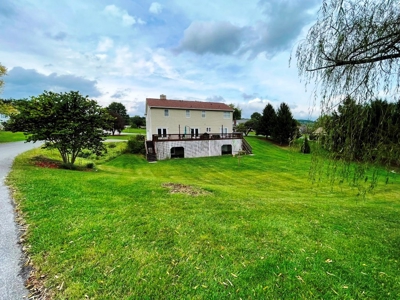 Home For Sale Near Golf Course In Wytheville VA - image 35