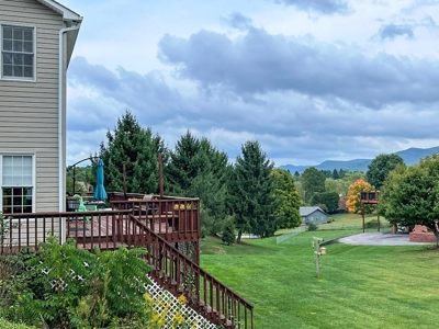 Home For Sale Near Golf Course In Wytheville VA - image 34