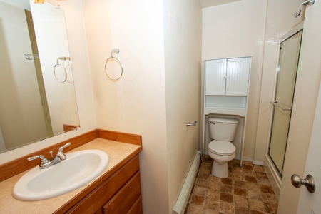 Townhome-Style Condo for Sale in Eagle River, Alaska - image 2