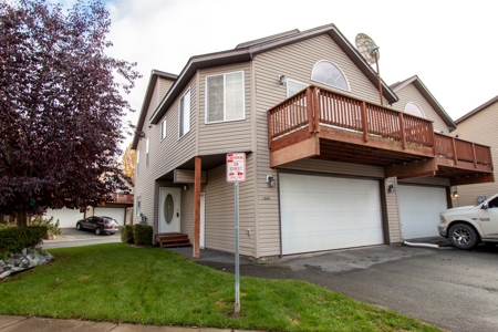 Townhome-Style Condo for Sale in Eagle River, Alaska - image 27