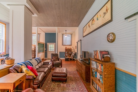 Restored 1930s Schoolhouse, Chesterfield  SC – Income-Poducing - image 12