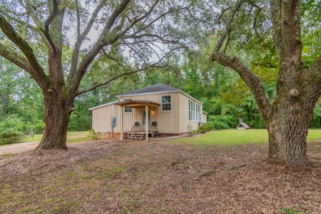 Restored 1930s Schoolhouse, Chesterfield  SC – Income-Poducing - image 41