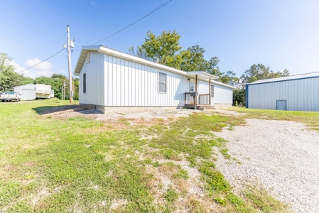 Commercial Property | Office Building and 40 x 60 Shop - image 15