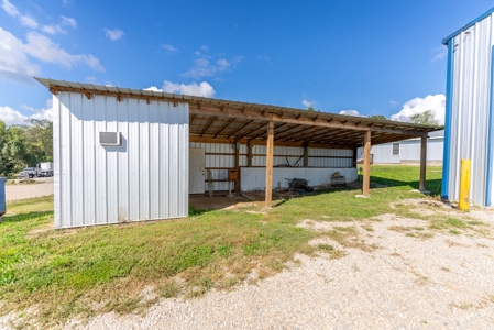 Commercial Property | Office Building and 40 x 60 Shop - image 36
