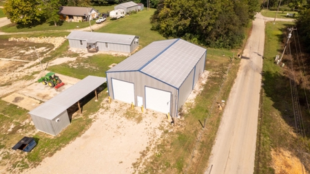 Commercial Property | Office Building and 40 x 60 Shop - image 13