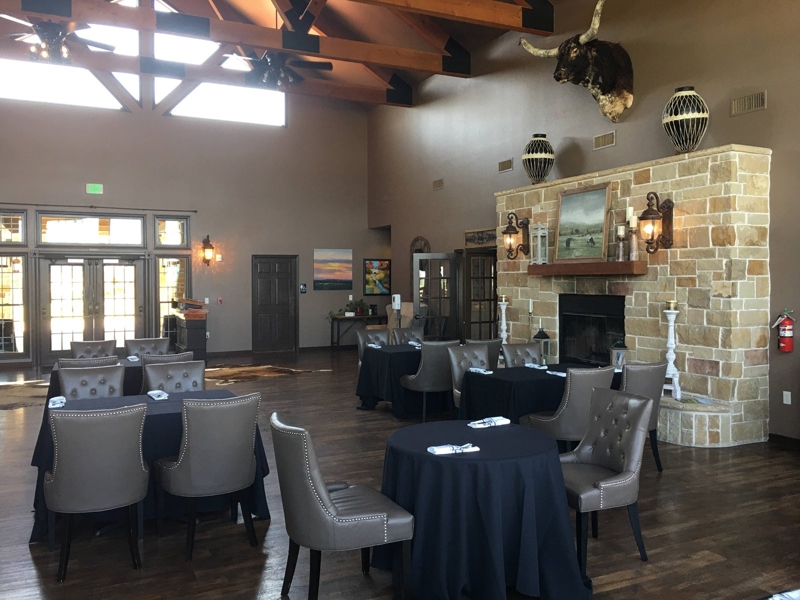 Clubhouse dining