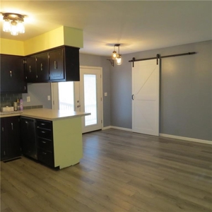 Charming 2-Bedroom Home in Stanberry, MO with Large Yard - image 7