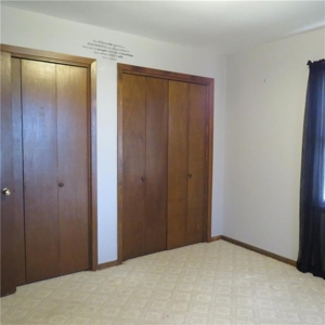 Charming 2-Bedroom Home in Stanberry, MO with Large Yard - image 12