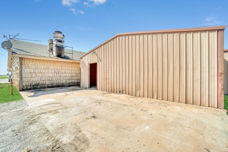 Commercial Property For Sale In Elk City, Oklahoma - image 18