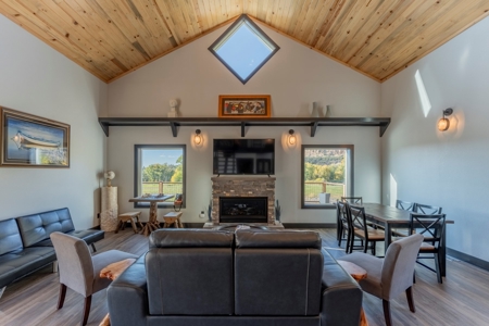 The Hayloft Ranch - Mountain Custom Log Home & Guest Houses - image 33
