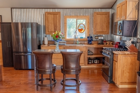The Hayloft Ranch - Mountain Custom Log Home & Guest Houses - image 45