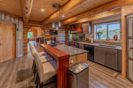 The Hayloft Ranch - Mountain Custom Log Home & Guest Houses - image 24