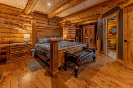 The Hayloft Ranch - Mountain Custom Log Home & Guest Houses - image 29