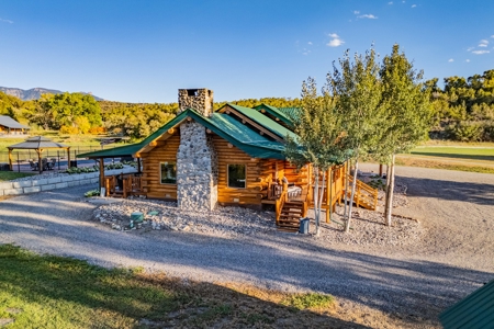 The Hayloft Ranch - Mountain Custom Log Home & Guest Houses - image 6