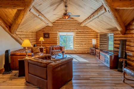 The Hayloft Ranch - Mountain Custom Log Home & Guest Houses - image 12