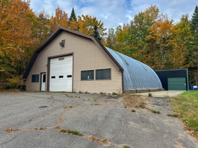 Contemporary Home on 10.5 acres with Pond - image 10