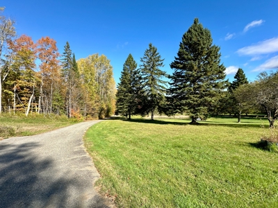 Contemporary Home on 10.5 acres with Pond - image 38
