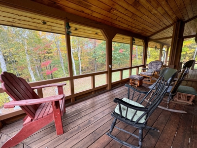 Contemporary Home on 10.5 acres with Pond - image 14